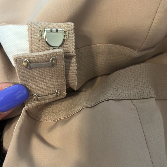 Ann Taylor Loft Halter Dress/ Tan with Black Lace/ Strap Option/ Size 12 - Picture 9 of 10